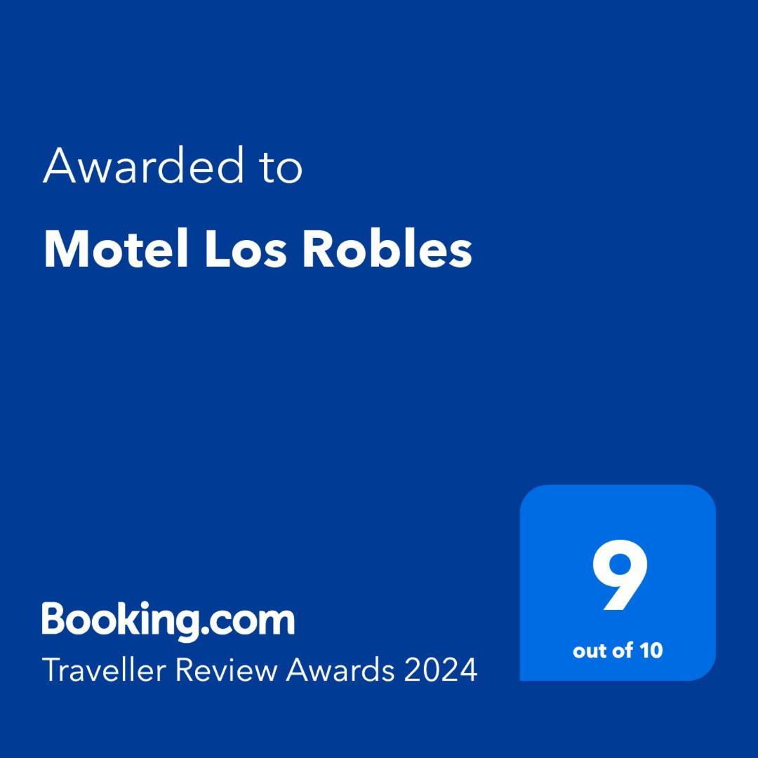 Motel Los Robles เตมูโก ภายนอก รูปภาพ
